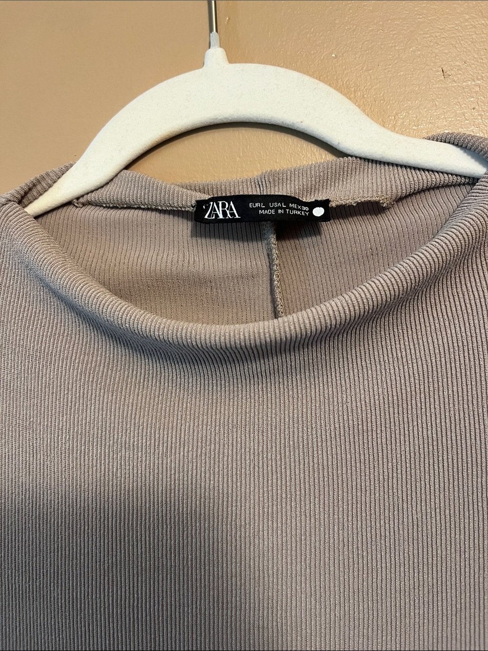 ZARA BLOUSE - Picture 2 of 4